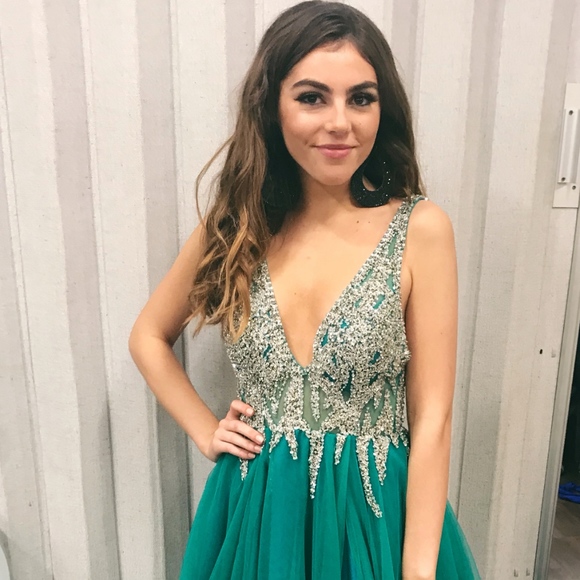 Meet your Posher, Andrea - Picture 1 of 1